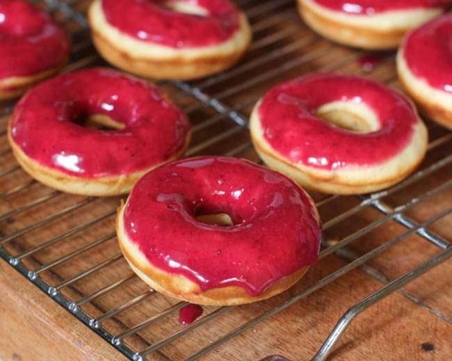 Baked Nutmeg Donut Recipe with Berry Icing