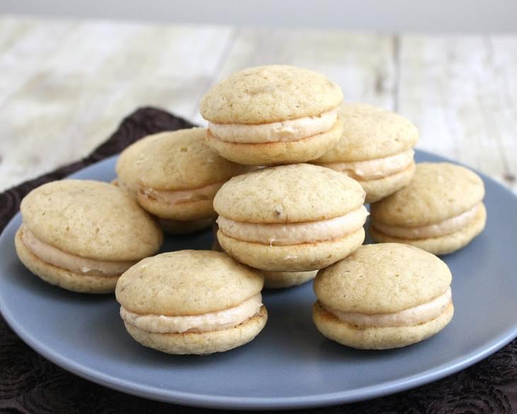 Peanut Butter and Banana Whoopie Pies