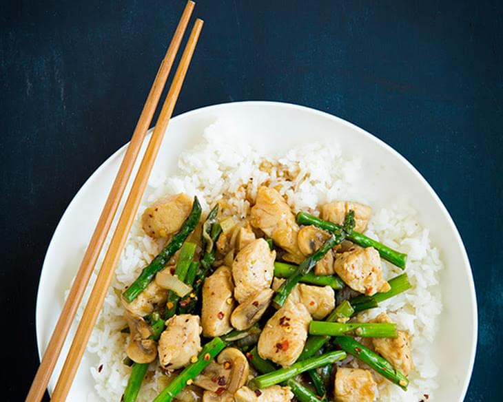 Ginger Chicken Stir-Fry with Asparagus