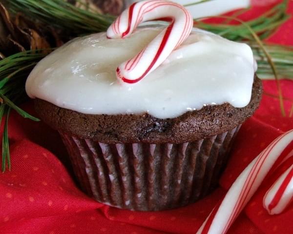 Chocolate Cupcakes with Peppermint Icing