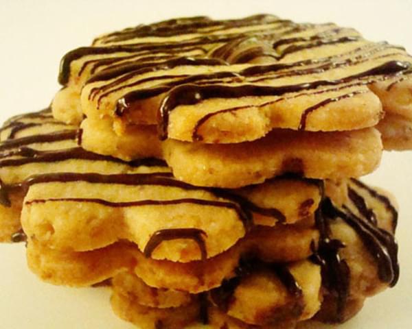 Caramel Shortbread Cookies