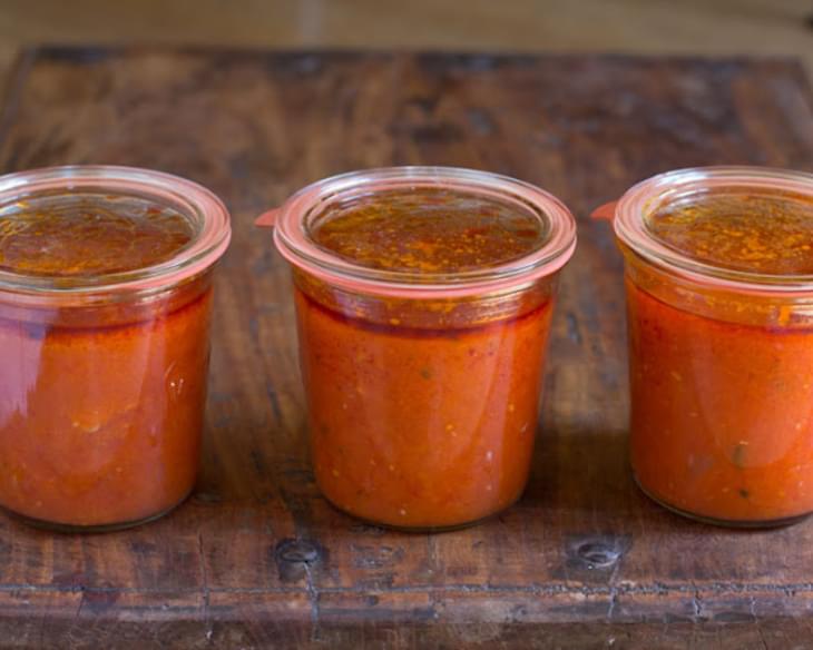 White Wine Marinara Tomato Sauce Recipe for Canning