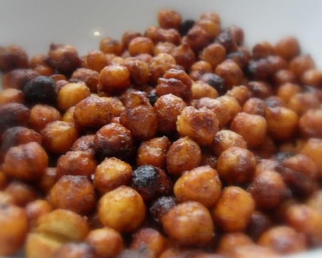 Gingerbread Roasted Chickpeas