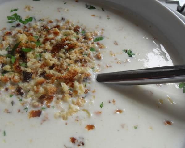 Cauliflower Soup with Brioche Crumbs