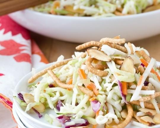 Crunchy Cabbage & Ramen Noodle Salad