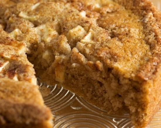 Apple Cinnamon Buttermilk Cake