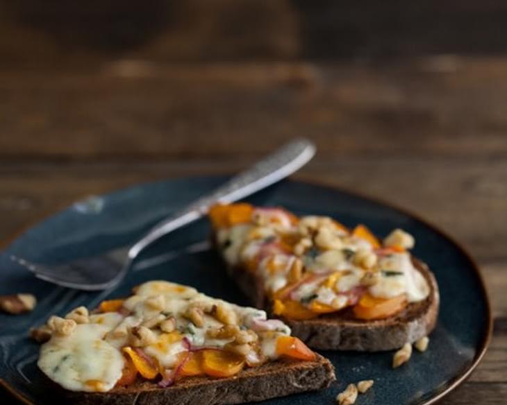 Apricot, Blue Cheese, and Honey Toast