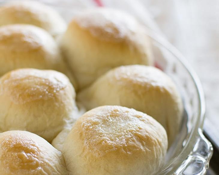 Easy Dinner Rolls