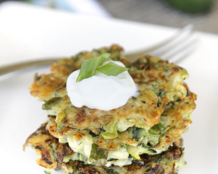 {Healthy!} Zucchini Fritters