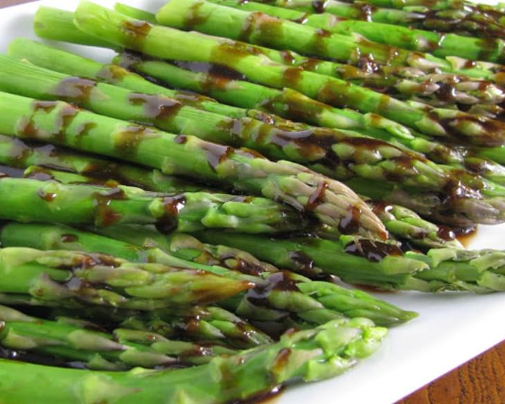 Grilled Asparagus with Roasted Garlic Vinegarette