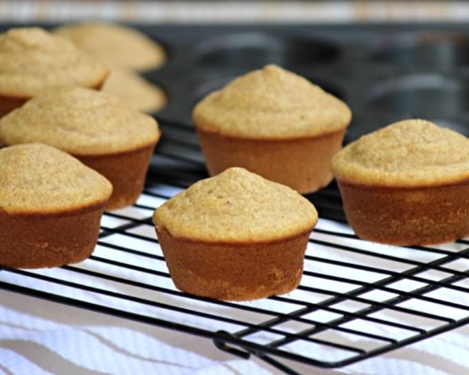 Old-Fashion Honey Graham Muffins