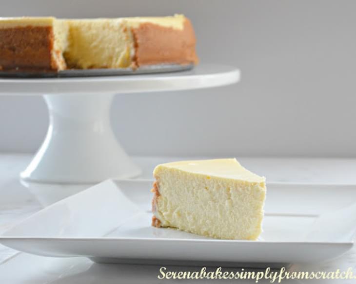 Tall And Creamy Lemon Cheesecake