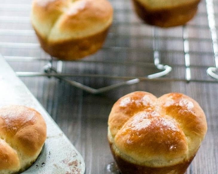 Quick and Tasty (60 Minute) Dinner Rolls
