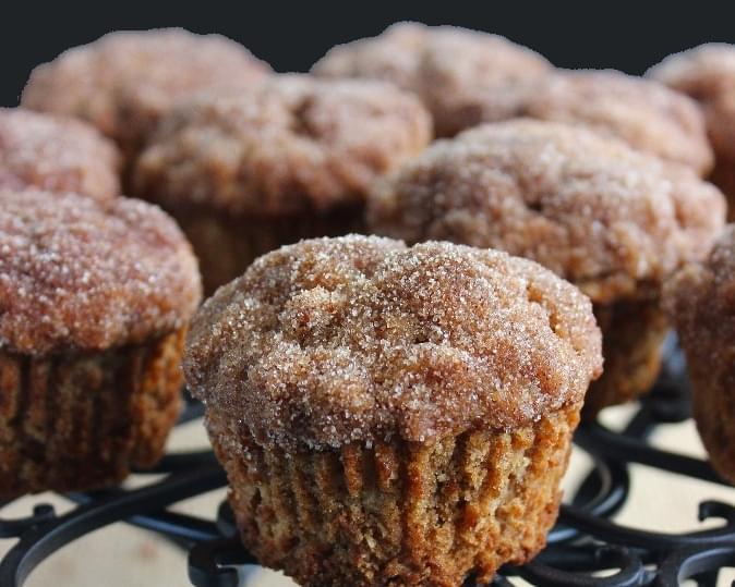 Cinnamon Apple Crisp Muffins