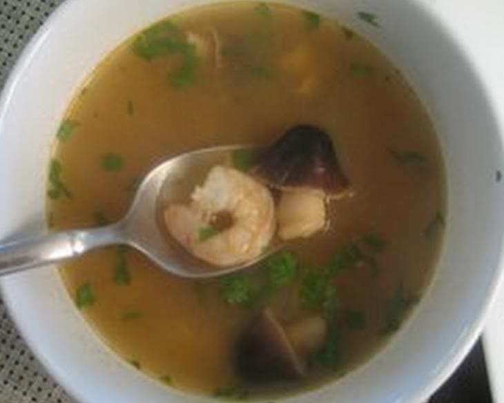 Easy Thai Lemongrass Soup (Tom Yum Goong)