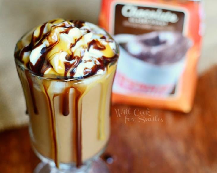 Chocolate Caramel Creamy Frozen Coffe with #DunkinMugUp
