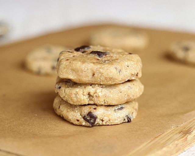 Raw Chocolate Chip Cookies with Homemade Chocolate Chips