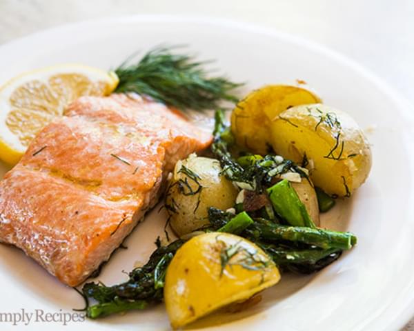 Oven-Roasted Salmon, Asparagus and New Potatoes