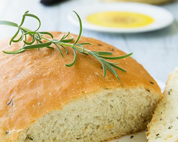 Rosemary Bread {Macaroni Grill Copycat Recipe}