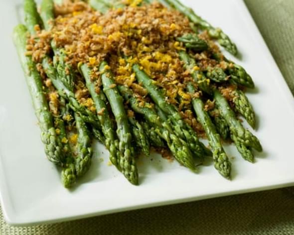 Asparagus with Brioche Crumbs
