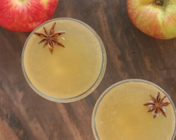 BOURBON APPLE CIDER COCKTAIL