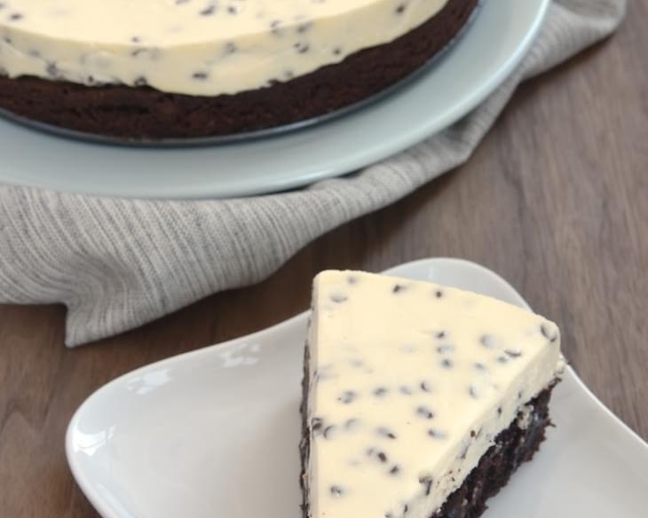Chocolate Chip Cheesecake with Brownie Crust