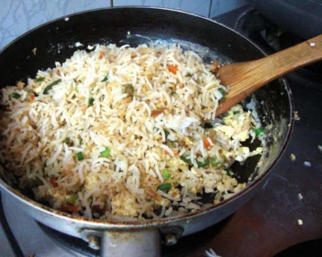 How to Cook Simple and Tasty Egg Fried Rice