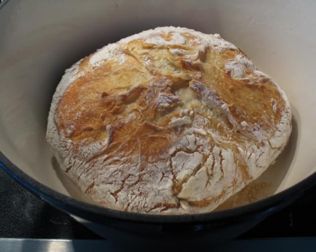 Rustic Artisanal No-knead Bread