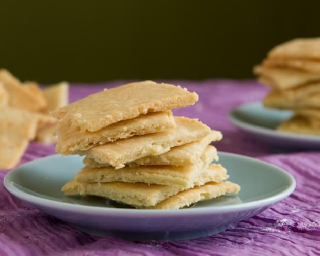 White Cheddar Crackers