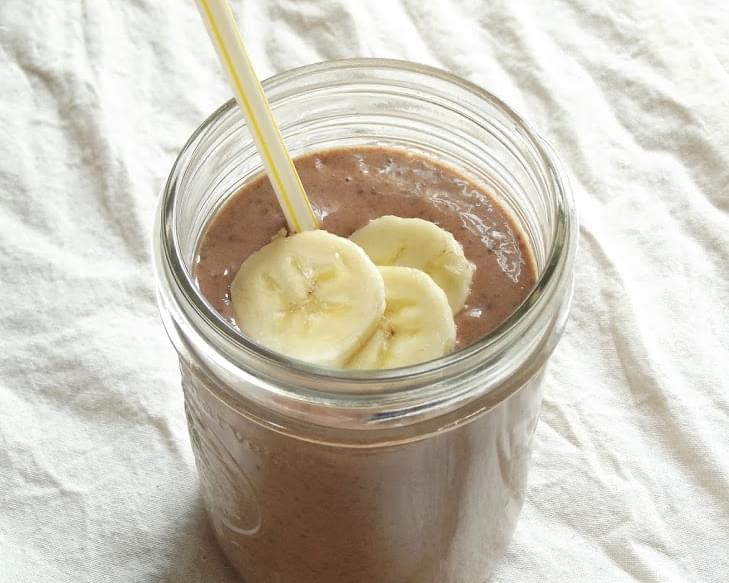 Chocolate Peanut Butter Chia Smoothie