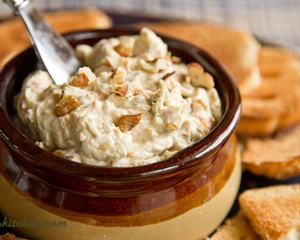 Green Chile Pecan Cheese Spread