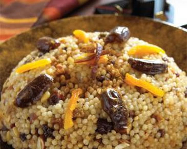 Moroccan Sweet Couscous with Mixed Dried Fruits