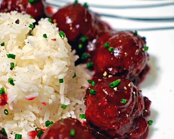 Roasted Garlic Turkey Meatballs with Spicy Cranberry Glaze