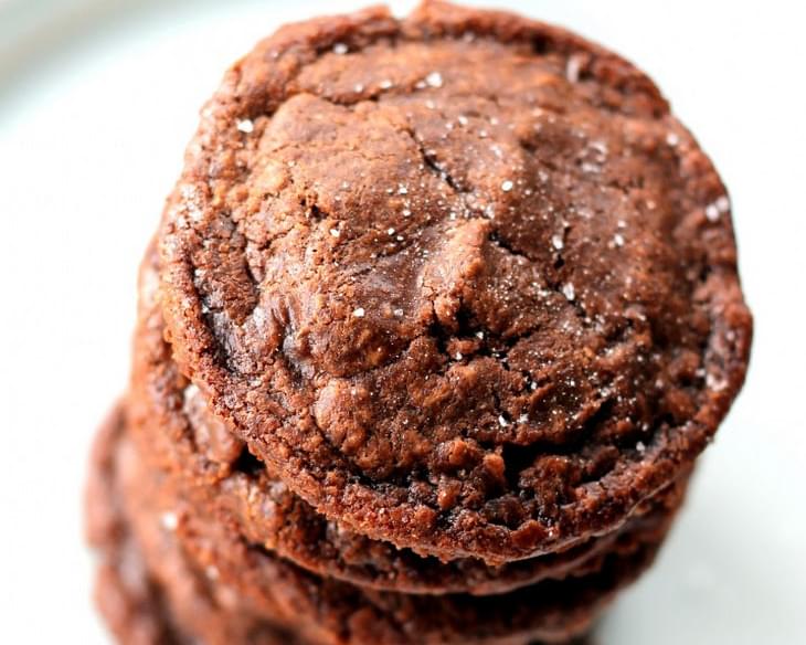 Easy 5-Ingredient Fudgy Nutella Cookies with Sea Salt