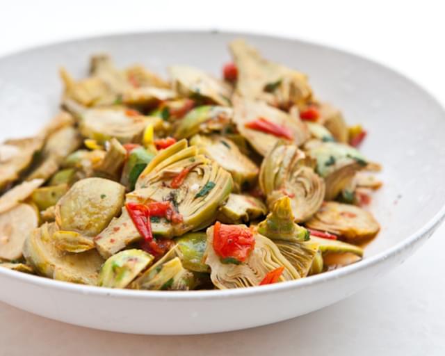 Baby Artichokes with Garlic and Tomatoes