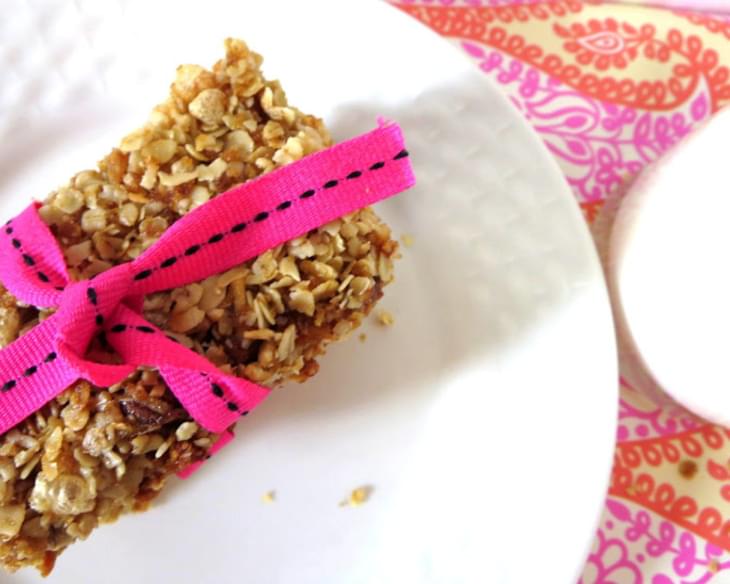 Crunchy Chocolate Chip and Coconut Granola Bars