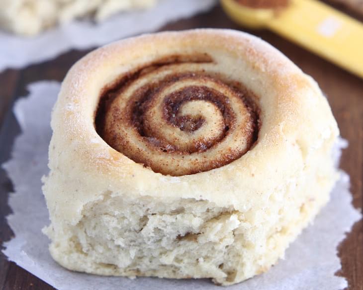 Eggnog Cinnamon Rolls