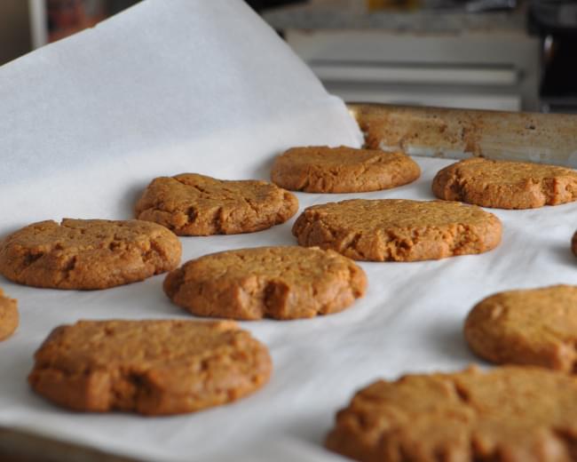 Peanut Butter Cookies the Healthier Way