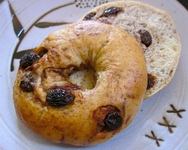 Cinnamon Raisin Bagels