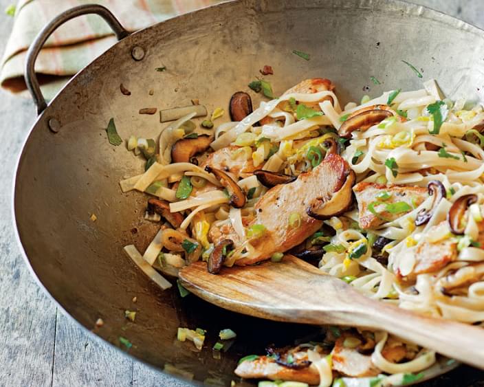 Sesame-Ginger Noodles with Chicken and Vegetables