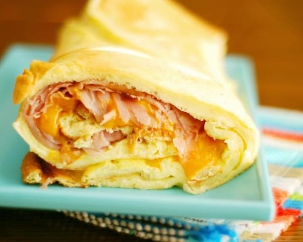 Baked Ham and Cheese Omelet Roll