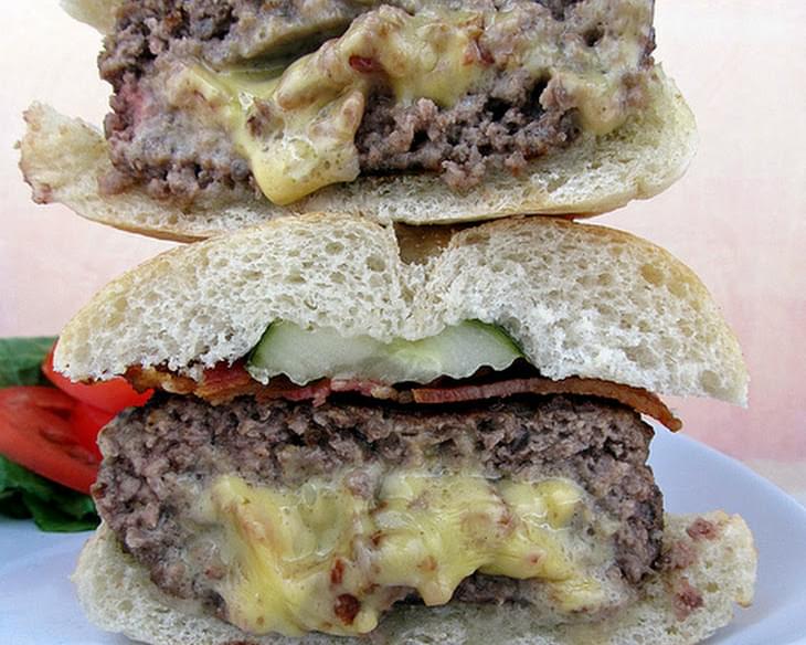 Bacon and Cheese Stuffed Burgers (Jucy Lucy Burgers)
