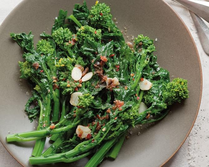 Broccoli Rabe with Garlic and Anchovies