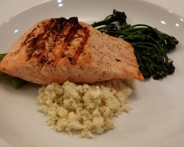 Grilled Salmon with Broccolini and Cauliflower Rice