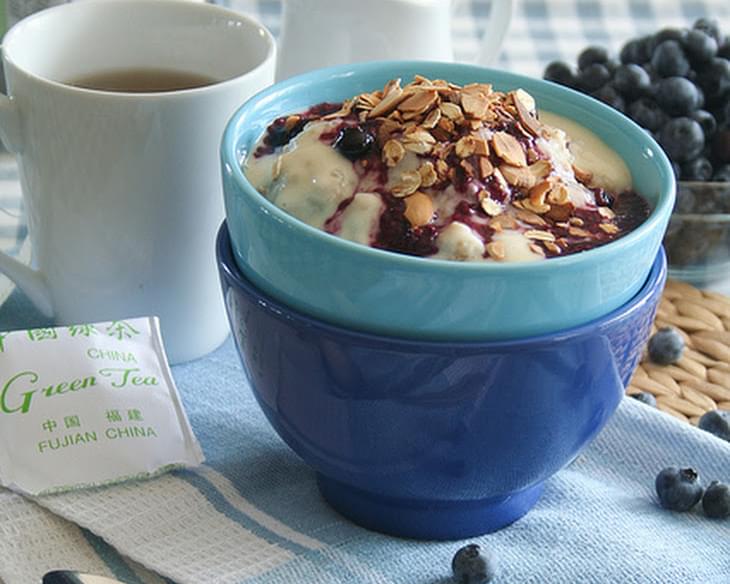 Blueberry Cobbler Oatmeal (and other oatmeal ideas)