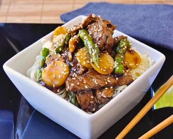 Super Quick Sesame Beef and Asparagus