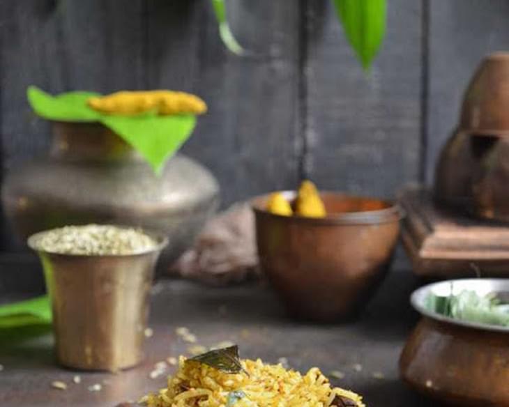 Vetrilai Poondu Saadam (Betel Leaves & Garlic Rice)