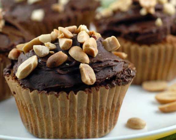 Peanut Butter Chocolate Chip Cupcakes