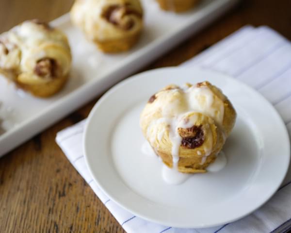 Quick and Easy Cinnamon Butter Buns