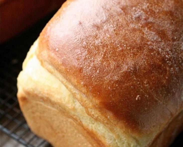 Rosebud's Butter-Topped White Bread